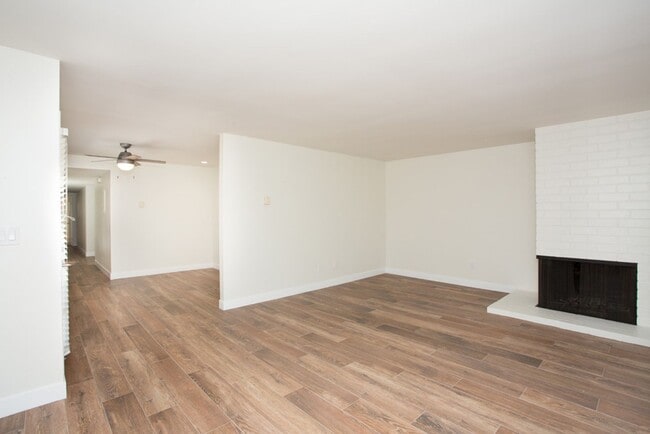 Foto del edificio - 603 Begonia Ave