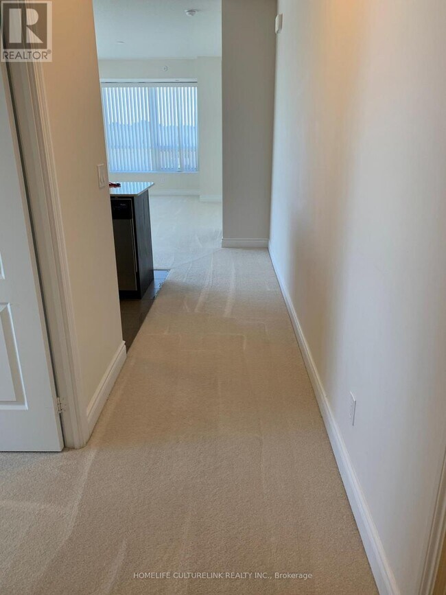 Photo du bâtiment - 11211 Yonge St