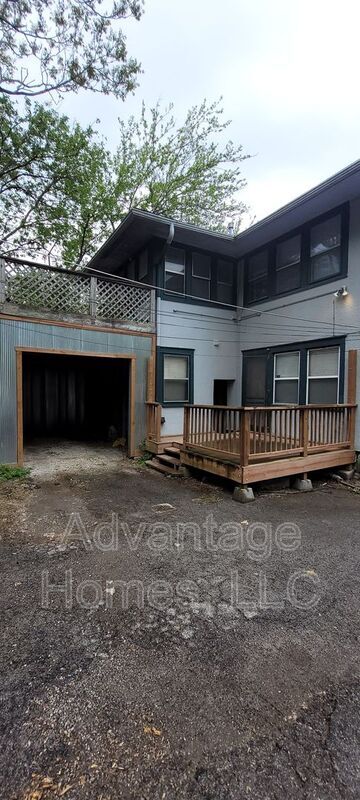 Building Photo - 4017 Bell St