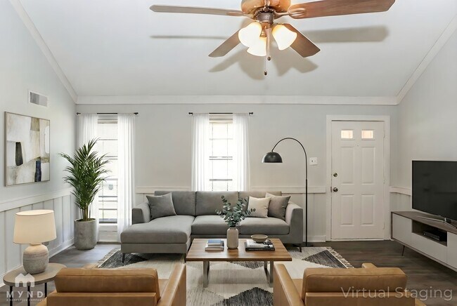 Building Photo - 6827 Starkenburg Ln