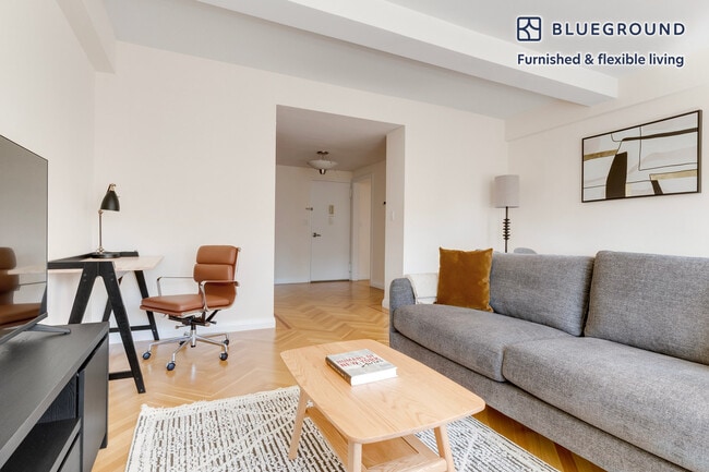 Foto del edificio - 30 Park Ave