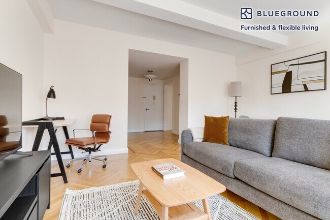 Building Photo - 30 Park Ave