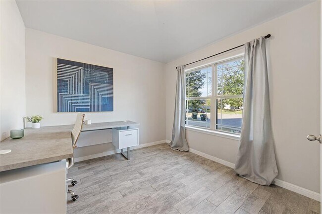 Building Photo - 514 Wincliff Dr