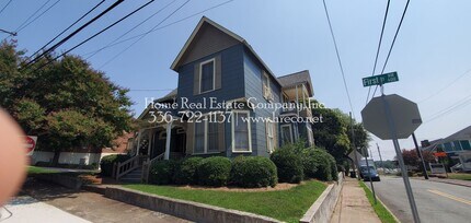 Building Photo - 412 W 1st St