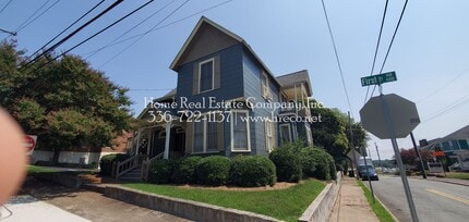 Building Photo - 412 W 1st St