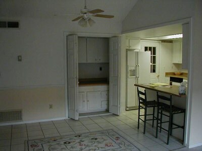 Foto del edificio - Beautiful Lakewood Village Condo