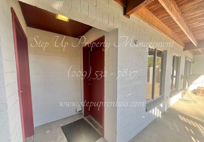 Foto del edificio - 855 Gold Cliff Rd