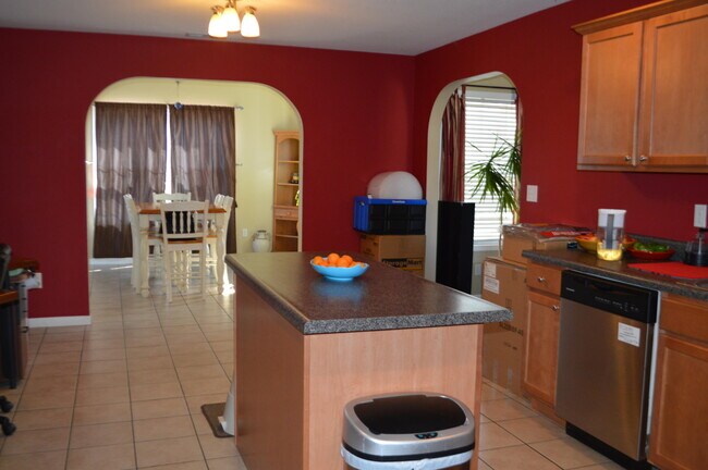 Building Photo - 2213 Faulkner Ct