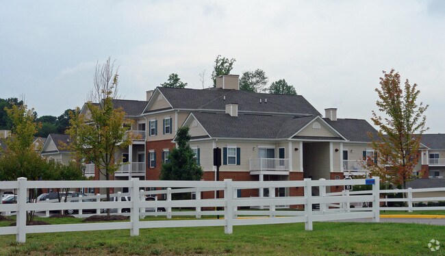 River Forest Apartments Chester Va Apartments Com