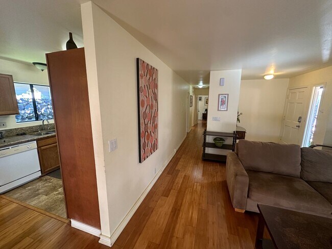 Foto del edificio - 3/2 House W/ 1/1 Cottage