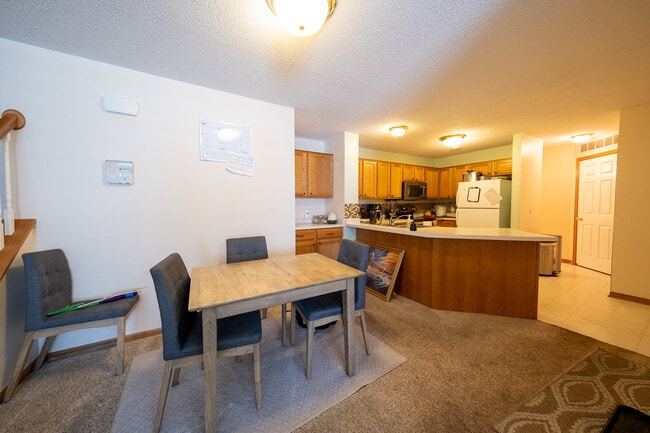 Building Photo - 17431 Glacier Wy