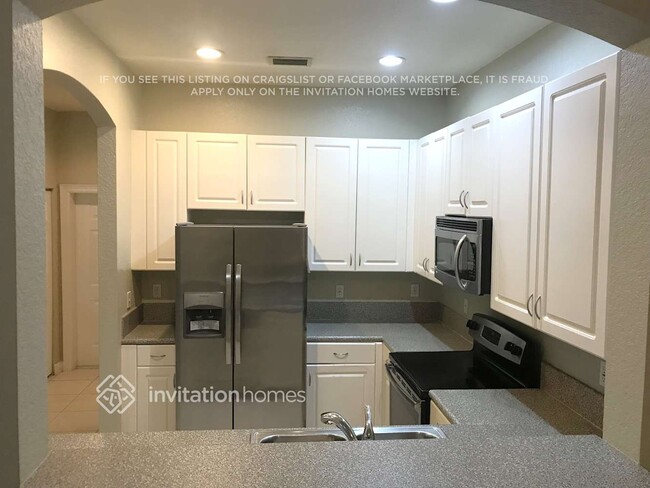 Building Photo - 2135 SW 99th Way