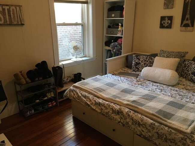 Foto del edificio - Beautiful Mission Hill 3 Bed! Available 9/1