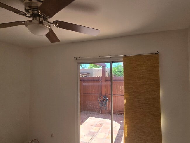 Bed #1 - 1044 E Pueblo Rd