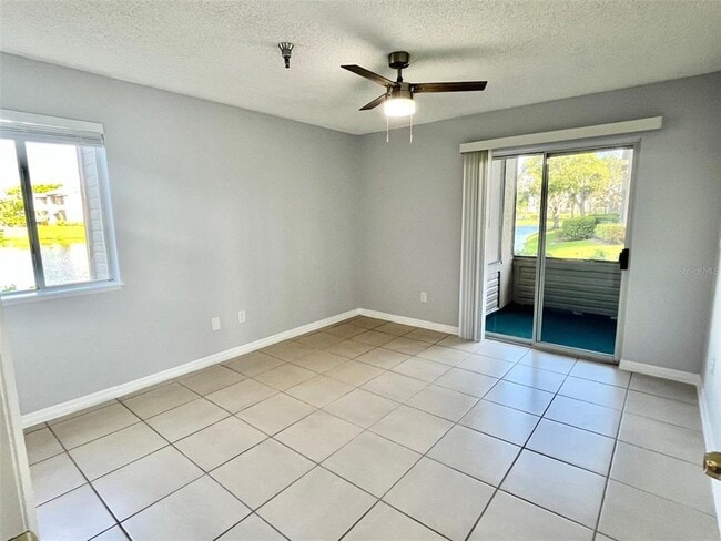 Building Photo - 10263 Gandy Blvd N