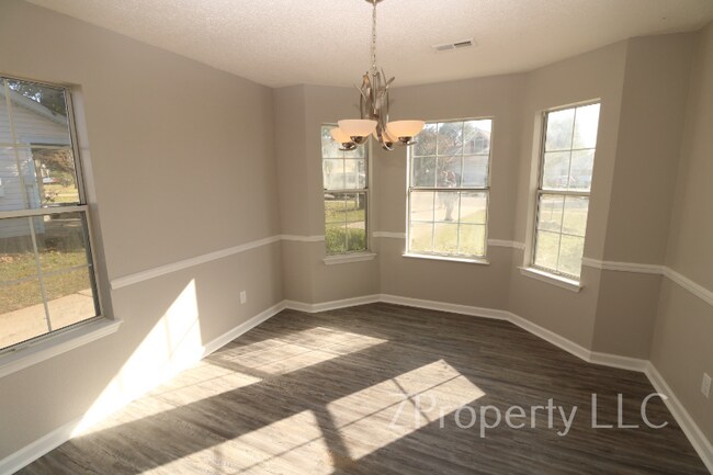 Foto del edificio - 2540 Pioneer Rd SW