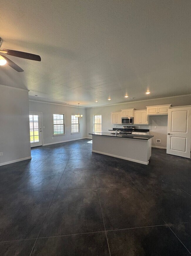 Foto del edificio - New built located in Beacon Pointe area!!!...