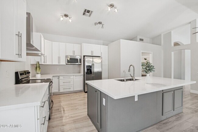 Foto del edificio - 129 N Joshua Tree Ln