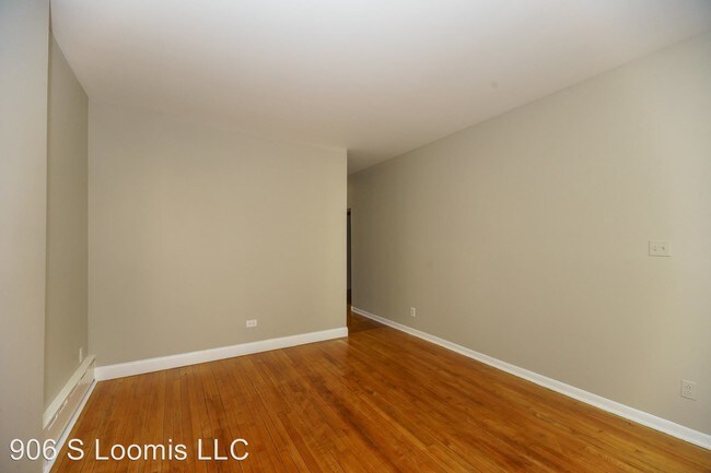Foto del edificio - 906 S Loomis St
