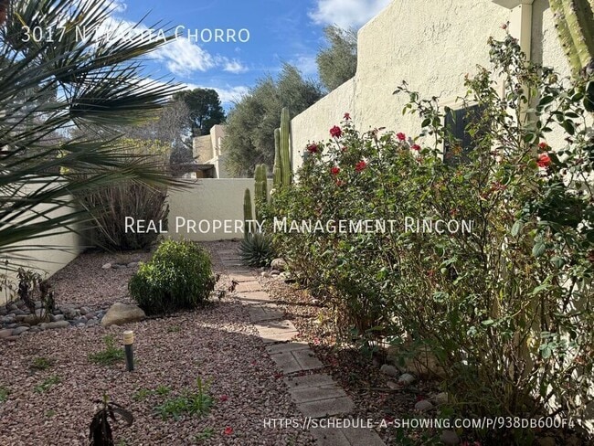 Building Photo - 3017 Placita Chorro