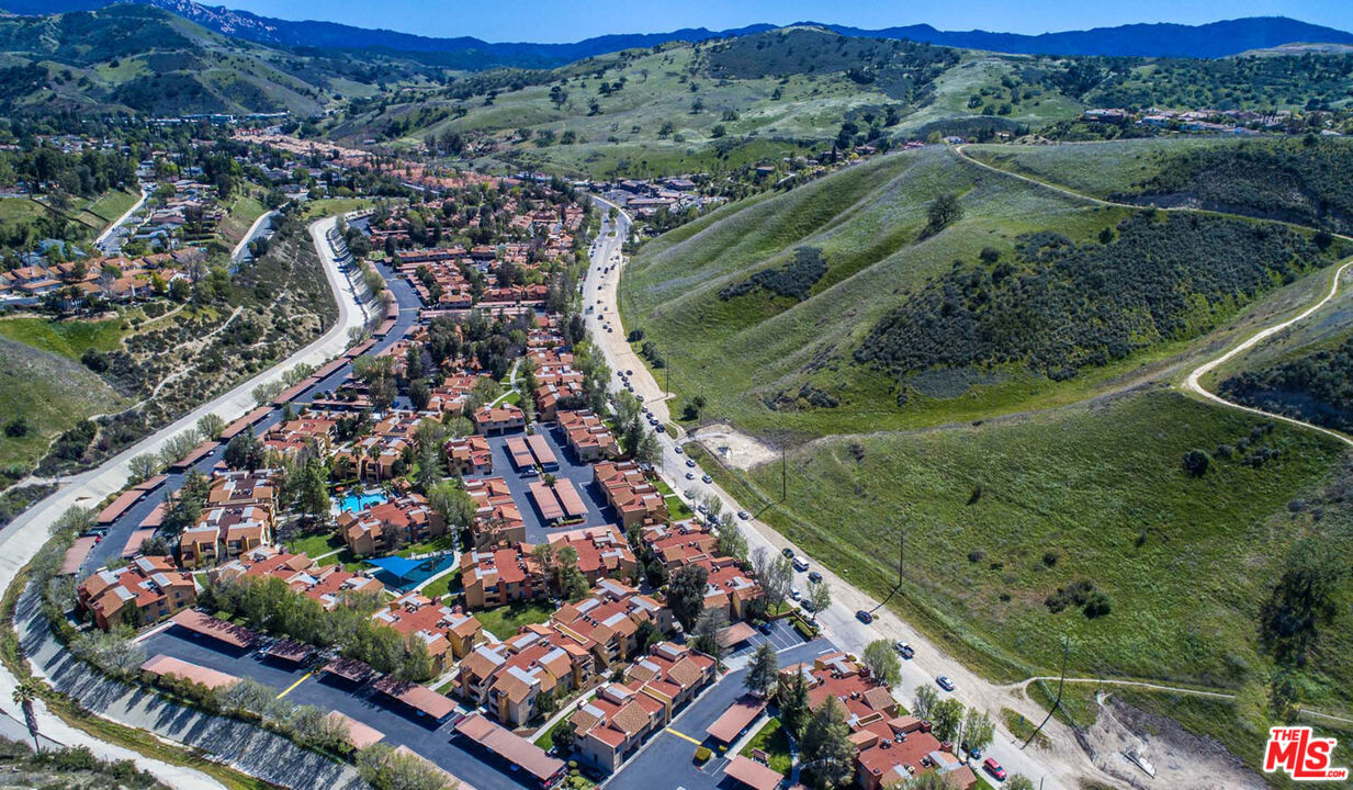 Primary Photo - 5952 Las Virgenes Creek