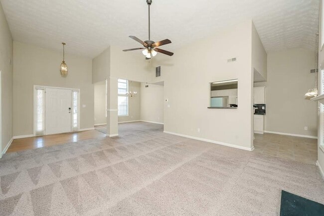 Building Photo - 291 Lakeview Pl