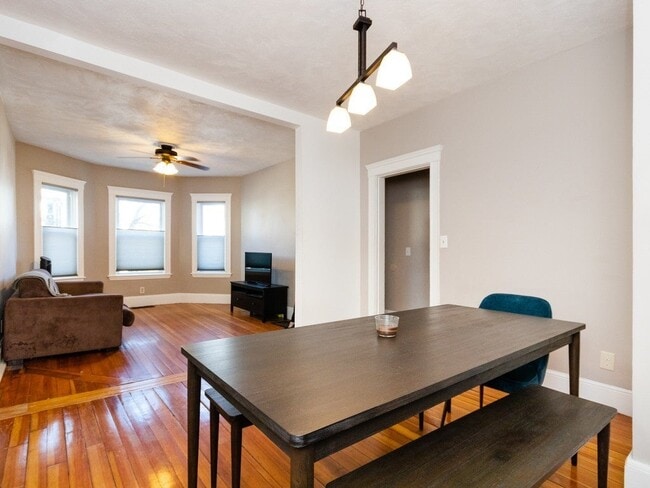 Photo - 79 Topliff St Apartment
