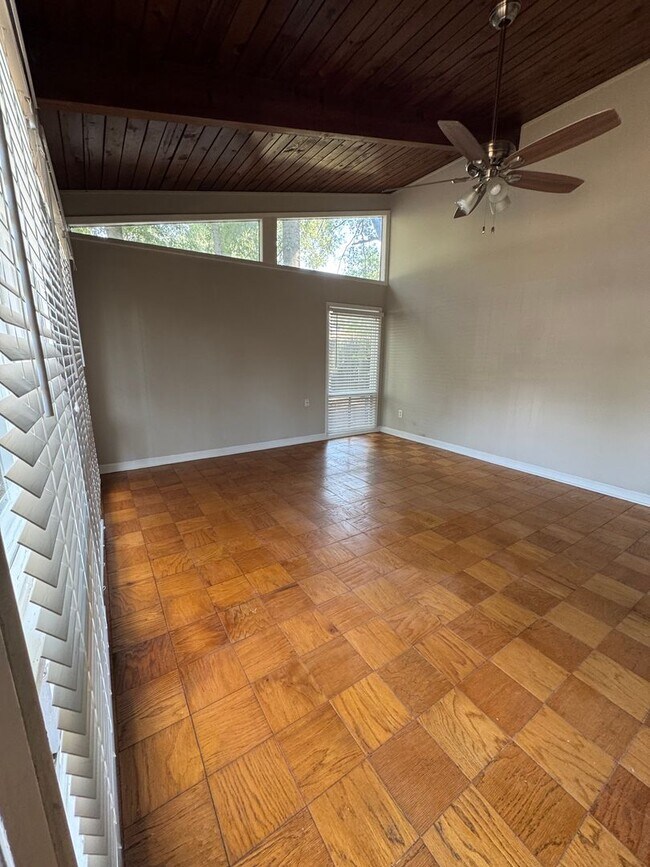 Foto del edificio - Stunning 3 Bedroom 2 Bath | East Memphis - $99 Move In Special