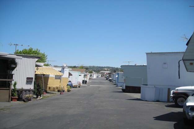 Building Photo - 3875 Castro Valley Blvd