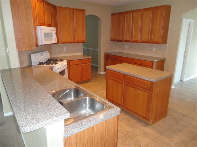 Foto del edificio - 6802 Lark Hill St