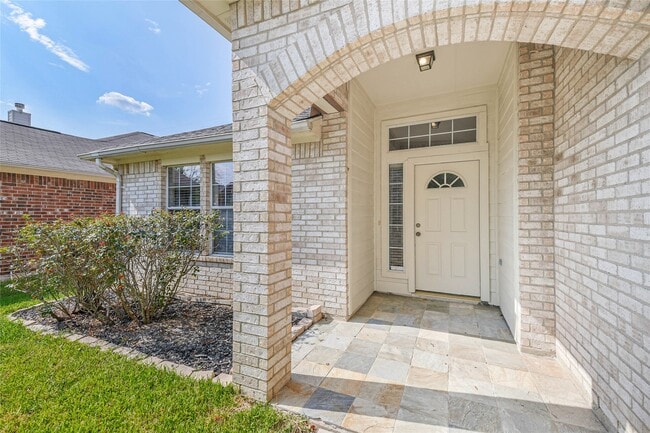 Building Photo - 8914 Heron Nest Dr