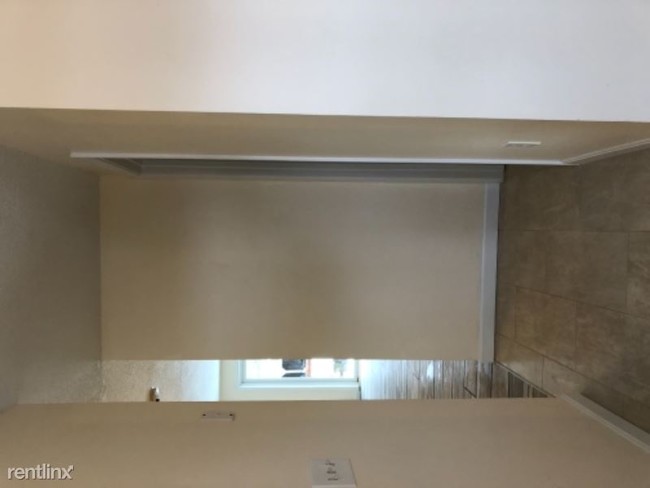 Building Photo - 2 br, 1.5 bath Condo - 15 Whitewater Drive