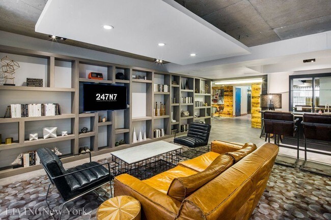 Foto del edificio - 240 N 7th St