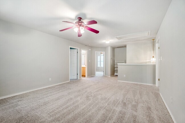 Foto del edificio - 4 Bedroom, 2.5 Bath Home in Vista Oaks