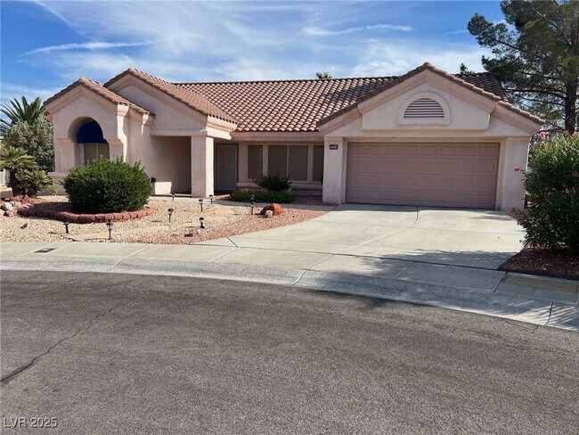 Foto del edificio - 2404 Floyd Ct
