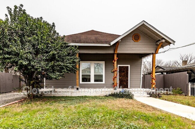 Building Photo - 432 E Drexel Ave