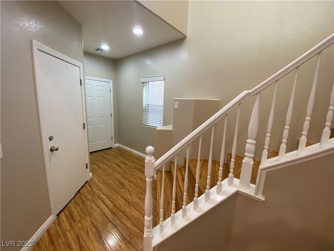 Foto del edificio - 10273 Headrick Dr