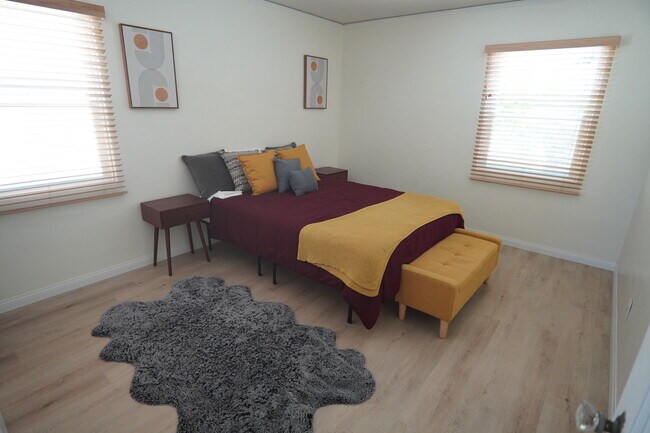 Foto del edificio - 1814 Linwood St