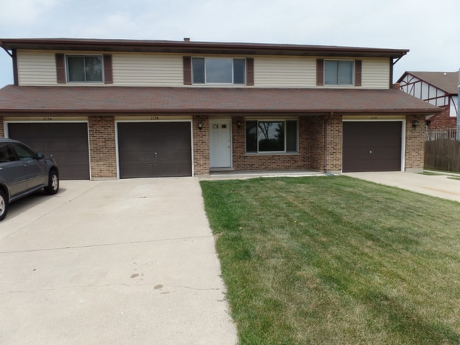 Building Photo - 315 Creekside Dr