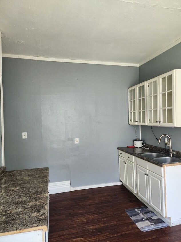 401403 S Jackson St Unit 403 South Jackson, Frankfort, IN 46041 Room