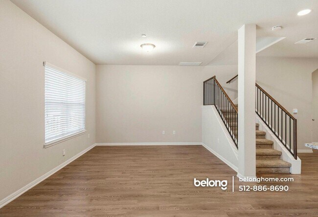 Foto del edificio - 516 E Slaughter Ln