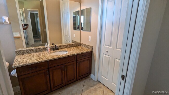 Foto del edificio - 743 E Ireland Ct