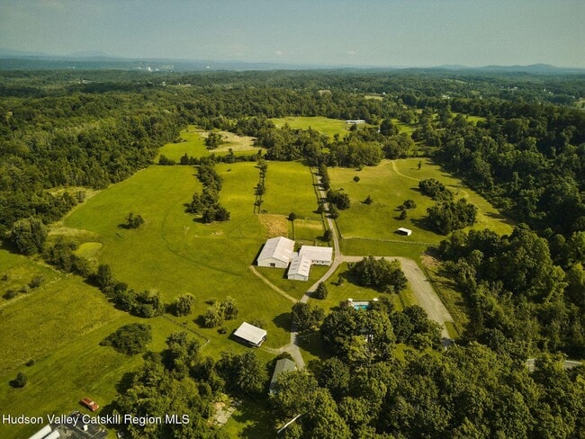 Building Photo - 356 Co Rte 6
