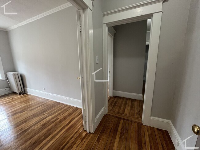 Foto del edificio - Renovated 1 bed 1 bath in Allston!