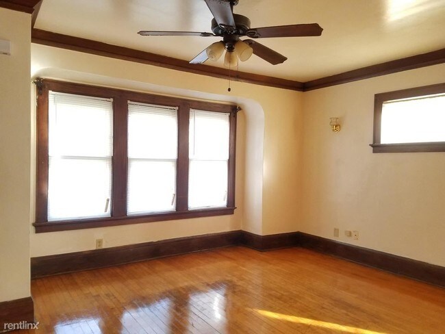 Foto del edificio - 2533 N Hubbard St