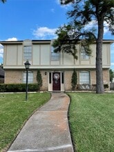 Building Photo - 4527 Geneva Dr