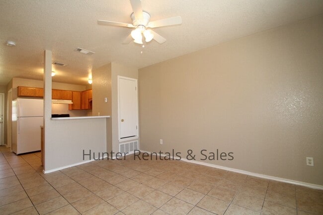 Foto del edificio - Perfect Two Bedroom