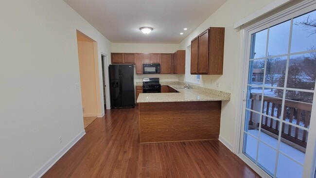 Building Photo - 11 Melrose Ct