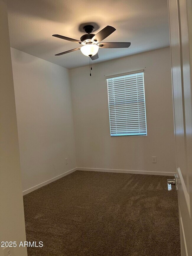 Foto del edificio - 17351 W Msn Ln