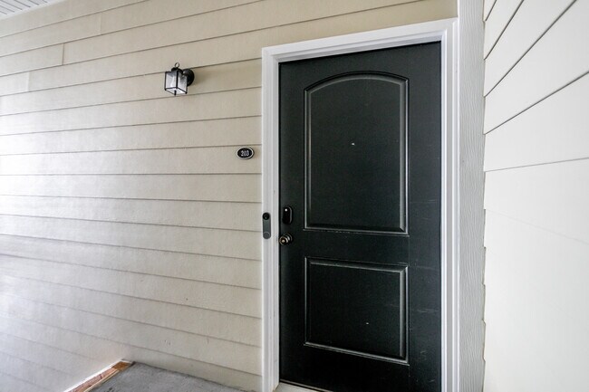Building Photo - 27 N Grace Ln